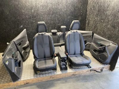Asientos completos peugeot 2008 ii 2021 revestimiento puerta reposabrazos  Foto 1 de 4