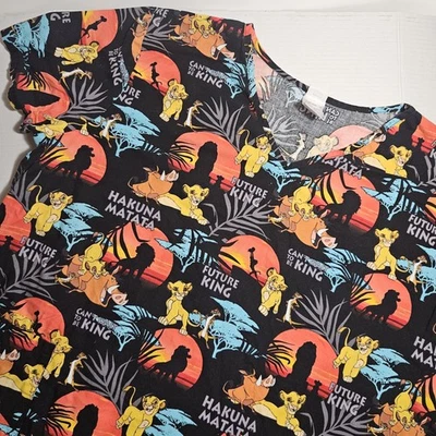 Vintage Disney Lion King Scrub Top Womens 3XL Multicolor Hakuna Matata 3 pocket - Image 1 of 4