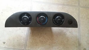 TOYOTA CAMRY HEATER CONTROL CLIMATE CONTROL - Picture 1 of 3