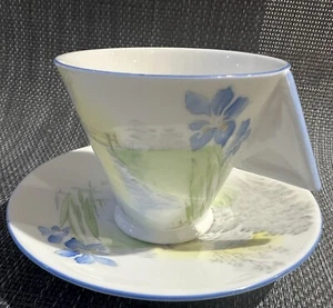 Shelley art deco vogue Bone China Flowers pattern Coffee Cup & Saucer - Picture 1 of 6