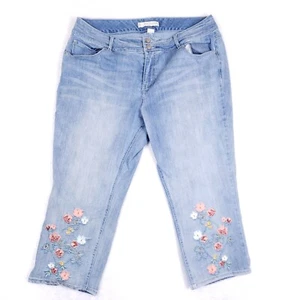 C 1946 Denim Jeans 18W Light Wash Floral Embroidered Cropped Stretch Casual Boho - Picture 1 of 10
