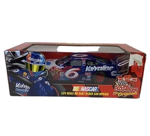 1999 NASCAR RACING CHAMPIONS VALVOLINE STOCK CAR #6 MARK MARTIN NIB 1:24 SCALE - Picture 1 of 7