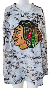 Reebok NHL Trikot scharf 10 CCM Hockey Trikot Größe L Chicago schwarz Falken - Bild 1 von 6