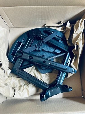 Conjunto de gato genuino OEM Ford BB5Z17080B para Ford Explorer 2011-2015 Foto 1 de 4