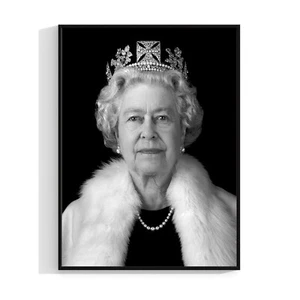 HM QUEEN ELIZABETH II FOTO POSTER STAMPA ROYAL 688 - Foto 1 di 1