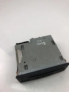 RENAULT LAGUNA III BT0/1 Musik-Player ohne GPS 8200483751 23087739 - Bild 1 von 4