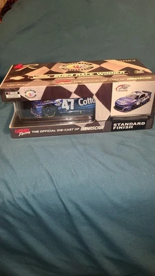 Ricky Stenhouse Jr. Daytona 500 2023 victoria escala 1:24 NASCAR diecast Foto 1 de 4