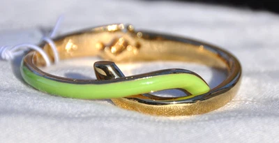 PULSERA BRAZALETE PINZA CON BISAGRAS Y TONO DORADO ESMALTE VERDE LIMA TOMMY BAHAMA, ¡NUEVA! Foto 1 de 4