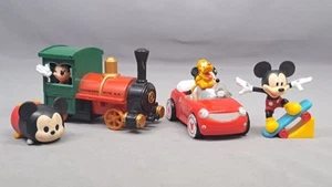 Disney Mickey Mouse Thunder Mountain- Rolling red car- AVEC Skateboard Tsum Tsum - Picture 1 of 5
