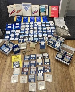 Atari ST  500+ floppy disks joblot games & software genuinely untested - Afbeelding 1 van 9