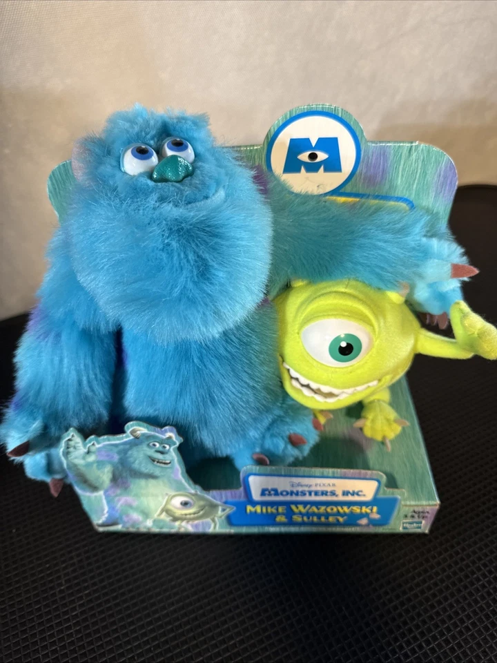 2001 HASBRO MONSTERS INC. MIKE WAZOWSKI & Sully Plush