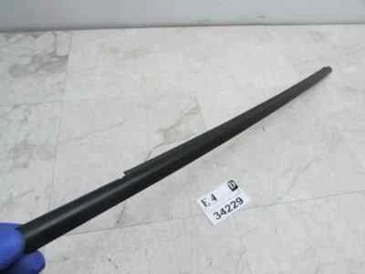 Cinturón tira climática RX-8 2007 lado derecho pasajero puerta delantera exterior moldura moldura Foto 1 de 4