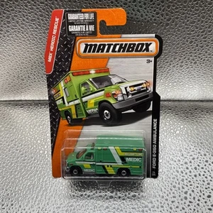 Matchbox 2015 MBX Heroic Rescue Ford E-350 Ambulance 74/125 Green - Picture 1 of 2