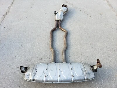 Conjunto completo de silenciador de escape trasero Audi Q7 2007-2015 3,6 L OEM 7L8253609P OEM Foto 1 de 3