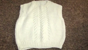 Vintage 1980s White Vest Sweater Hand Knitted Medium Sleeveless - Foto 1 di 2
