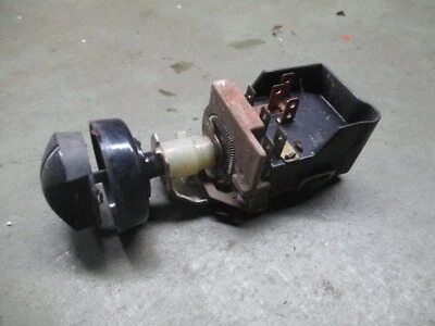 Oldsmobile Cutlass 442 1968 interruptor de faros y bisel OEM GM 68 Foto 1 de 2