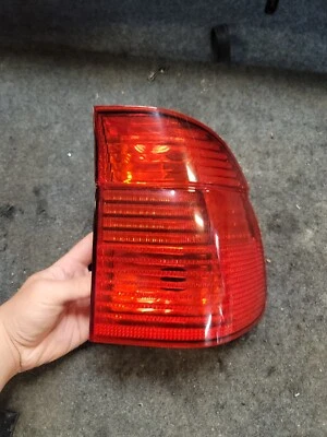 Right Rear Outer Tail Light Lamp Touring BMW 525it 540it E39 OEM 01-03 - Image 1 of 4