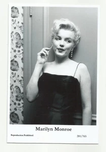 BX109) MARILYN MONROE SWIFTSURE PHOTO POSTCARD (201/765) FILMSTAR PIN UP GLAMOR - Picture 1 of 1