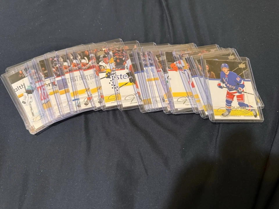 2025-26 Upper Deck Series One Young Guns - Completa tu conjunto Foto 1 de 1