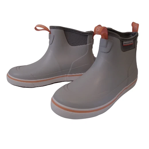 WOMENS GRUNDENS DECK BOSS 6" ANKLE BOOT - GLACIER GREY - WOMENS SIZE 7 - Image 1 of 3