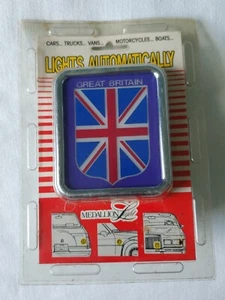 Triumph BSA Norton Medallion Light 1989 Lights Automatically Great Britain Flag - Picture 1 of 5