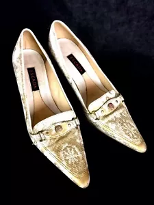 Maßgeschneiderte ESCADA Vintage Absätze weich weiß metallic Gold Spitze über Spray 38 UK 5 - Bild 1 von 4