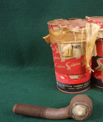 Nuevo de Lote Antiguo GM-Saginaw Tie Rod End 1961 1962 Oldsmobile todo excepto F85 RH 5671892 Foto 1 de 4