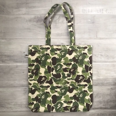 Bolso de Mano BAPE Fuego Camuflaje Verde Un Mono de Baño NIGO Foto 1 de 4
