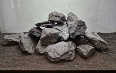 Aquarium Steine Aquascaping Basalt Barsche schwarz  8kg Größe S 5 - 10 cm - Bild 1 von 4