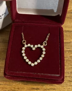 Avon Rhinestone heart necklace Unread velvet cake box - Picture 1 of 7