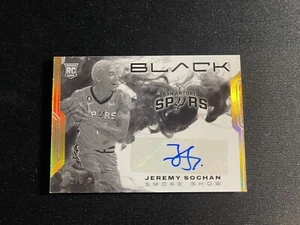 Jeremy Sochan #SSS-JSC 2022-23 Panini Black - Smoke Show Gold Auto 2/5 - Imagen 1 de 2