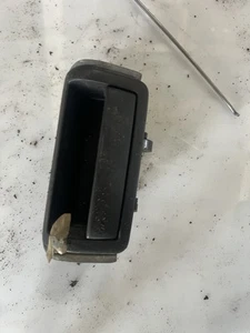 VW T5 T32 TRANSPORTER 2006 2.5 TDI DRIVERS RIGHT REAR BARN DOOR RELEASE HANDLE - Picture 1 of 3