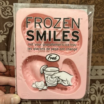 Fred FROZEN SMILES Dentures Ice Cube Tray Gag Gift New - Image 1 of 2