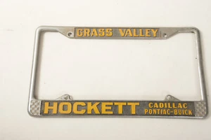 Marco de matrícula Grass Valley Hockett (UD4) (JSF6) Cadillac Pontiac Buick CA - Imagen 1 de 5