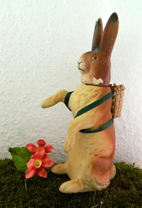 antik Ostern Candy Container Hase sitzend aus Gips Füllbox - Bild 1 von 6