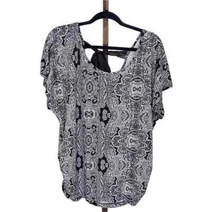 Lavish Plus Women's Short Sleeve Black White Paisley Blouse Size 1X - Picture 1 of 6