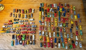 Lot of 175 VTG Diecast Cars 1970s-1990s Matchbox /Hot Wheels England, Macau READ - Picture 1 of 3