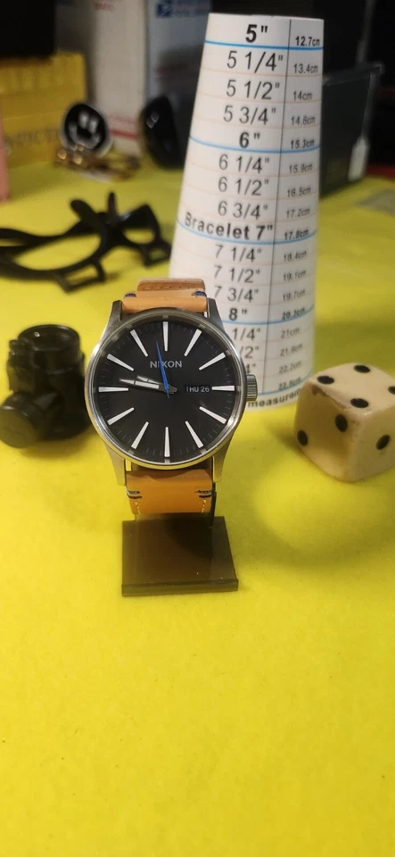 Reloj Nixon 16C caja 42mm y correa de cuero marrón claro original Foto 1 de 4