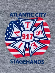 T-shirt IATSE Local 917 Atlantic City Stagehands Union, stelle e righe, nuova - Foto 1 di 2