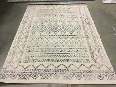 IVORY / GREY 5'-3" X 7'-6" Flaw in Rug, Reduced Price 1172652414 TUL268A-5 - Image 1 of 4