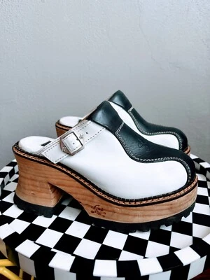 RARO Y2K Zuecos Calavera Plataforma Dos Tonos Subterráneo de Londres De Colección con Estampado de Calavera Foto 1 de 4