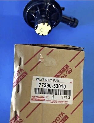 *NUEVO LEXUS IS300 OEM FÁBRICA TANQUE DE COMBUSTIBLE SOBRE VÁLVULA DE RETENCIÓN DE LLENADO + JUNTA 2001-2005 Foto 1 de 2