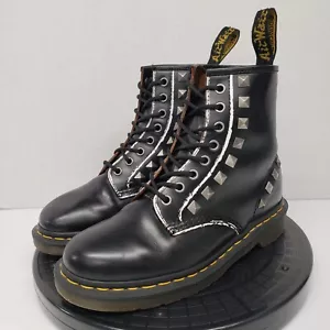 Dr. Martens 1460 Stud Studded Black Smooth Leather Boots Mens US Sz 7 Women Sz 8 - Picture 1 of 19