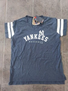 NWT FANATICS NEW YORK YANKEES WOMENS V NECK VINTAGE PRINT MLB T SHIRT XLARGE XL - Picture 1 of 3
