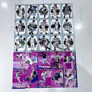 Lot of 25 Upper Deck SP Authentic 2002 2003 Baseball Cards Sammy Sosa - Picture 1 of 7