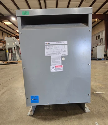 Transformador interior 45KVA Federal Pacific T4T45E Pri 480V Sec 208/120V 3PH Foto 1 de 4