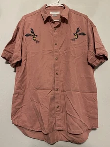 Urban Outfitters Pink Short Sleeved Button Down Shirt w/ Embroidered Wasps M - Picture 1 of 13