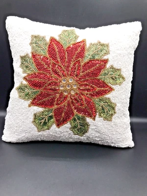 Lindo travesseiro decorativo de Natal 34th&Pine com miçangas vermelho Poinsétia 12 polegadas - Imagem 1 de 4