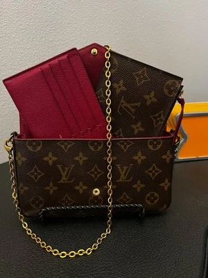 Louis Vuitton Pochette Félicie Lona Monograma - Inserciones Fucsia - Usado en Excelente Condición Foto 1 de 4