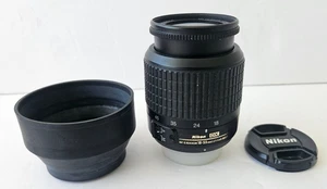 Nikon AF-S Nikkor DX 18-55mm F/3.5-5.6G ED Zoomobjektiv mit Haube & Schutzkappen TOP - Bild 1 von 5
